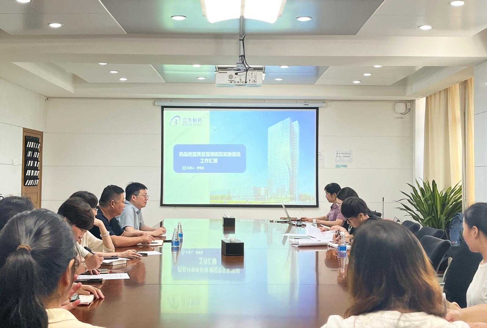 Orloj absinth 苦艾酒包裝設計欣賞