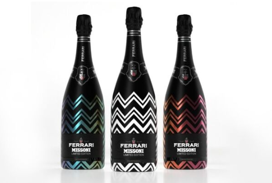 Carbios x Sleever合作開發(fā)針對葡萄酒包裝設(shè)計(jì)可生物降解的收縮套標(biāo)簽和烈酒瓶型