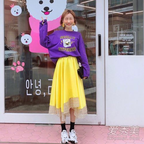 春天的亮眼色彩搭配 做一个随性酷女孩屋顶秧田工装